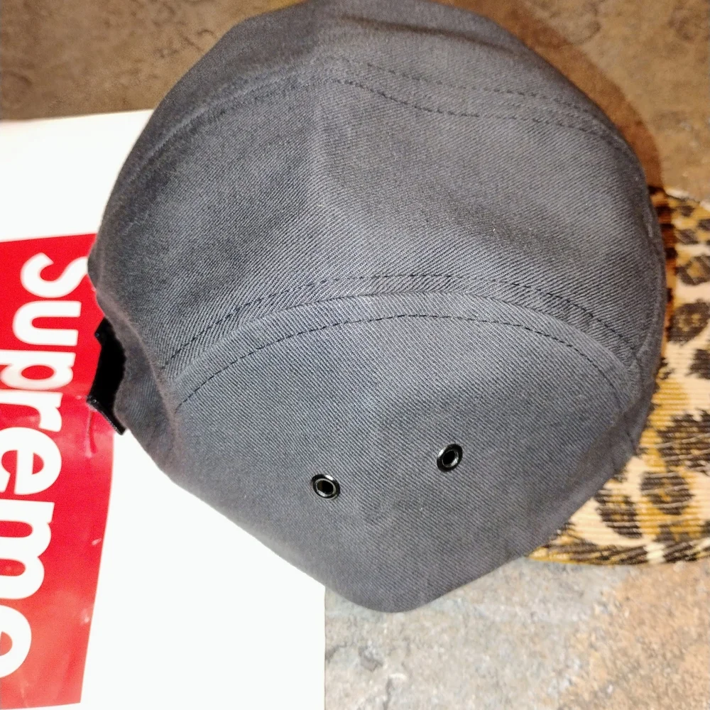 Supreme Men's Black Camp Cap with Leopard Brim - Picture 5 of 8